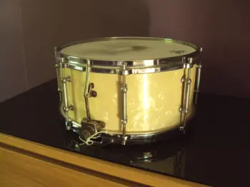 Ludwig &amp; Ludwig vintage original snare drum late 1040 collector!