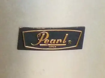 Trying to Identify Pearl kit