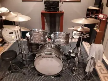 Ludwig Classic Lugs-Different Sizes on Toms?