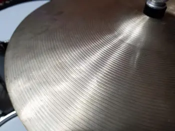 Unlabeled Hi hats Compared to Vintage Zildjian..Help Identify