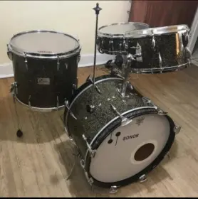 Early 60s Sonor Teardrop ‘Chicago’ drum set