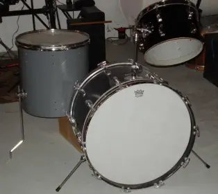 This is the Display Your Rewrapped Vintage Drums Thread