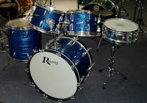 Rogers 60's Dynasonic Blue Onyx snare drum... Sweet!