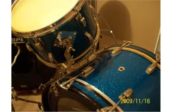 WFL 1955 Be-Bop Ludwig Classic Drumset Blue Sparkle Drums.