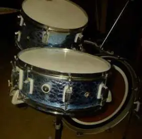 Another Set On C/l &quot;vox&quot; In Blue Croco