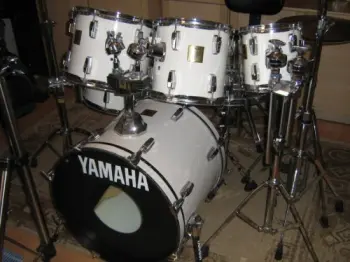 Yamaha 8000 ? or power V special