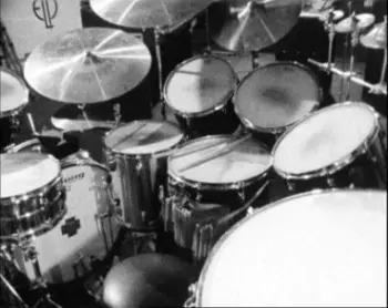 1970s S/S Ludwig Thunder Down Under