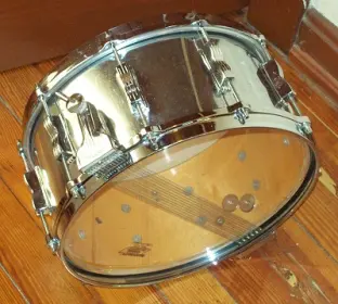 I need help idenifying an old Ludwig snare drum