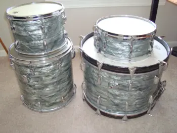 58' Slingerland Kit w/ 1 ply snare *PICTURES*