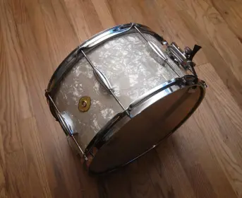 Hi all, I'd like to share my Radio King revival project!