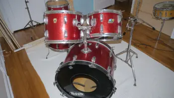 Indentification Help: Ludwig - 'Red Sparkle'