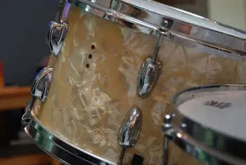 4 Piece Pearl Modern Jazz kit on Ebay