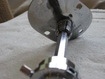 Rogers Swivo Collet Plate - weird!!