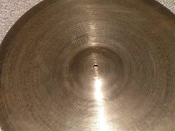 Vintage Zildjian 22&quot; and 21&quot; rides