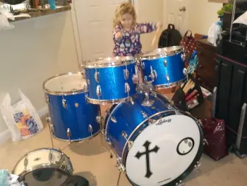 It's the show off your Ludwigs thread...post them if you've got them!