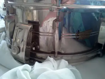 Help, Which brand is this vintage drumkit.