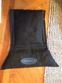 Evans EQ bass drum pillow