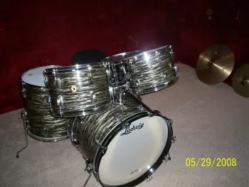 It's the show off your Ludwigs thread...post them if you've got them!