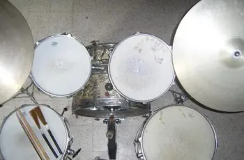 Seeking info on this Star set.