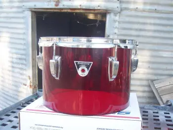Rare Ludwig 1980 8x12 red vistalite tom