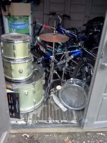who makes these drums