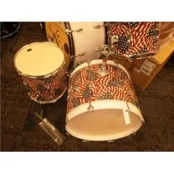 Any way this flag-wrapped clubdate is original