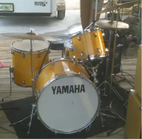 Lauan shell resonance-