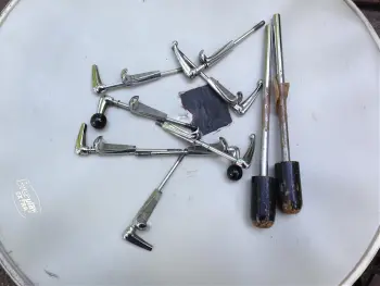 Vintage Premier with cracked shell! and mold!