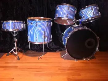 1970's Apollo Satin Flame Weltron Drums