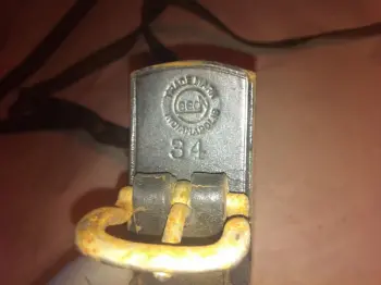 Snare drum from WW1 drummer, what is it? Value? Do I have the pieces right?