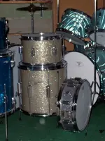 ATTIC:Vintage drum galore
