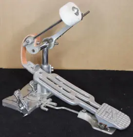 Rogers Swivomatic Pedal-1st Generation Screw