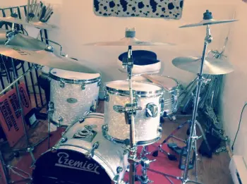 Premier Artist Heritage Club kit