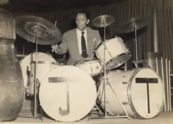 experts in 'really vintage' japanese drums?