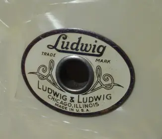 [B]1930-35 LUDWIG &amp; LUDWIG 6.5 x 14 WMP/CLASSIC GOLD SUPER-LUDWIG MODEL[/B]