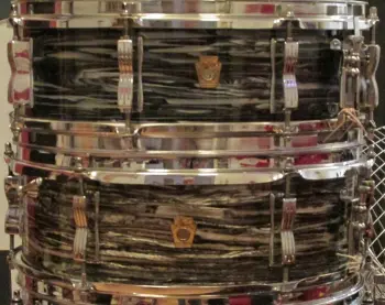 New &quot;60s&quot; Black Oyster Pearl Comparison