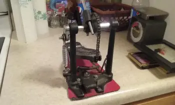 BD Pedals: DW5000/Rogers Swivo/Tama King Beat