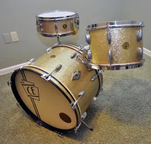 1950s Gretsch 3-ply (Very Faded) Peacock Sparkle 3-piece