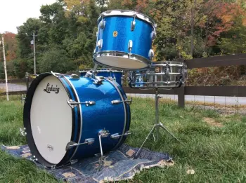 1960's Ludwig 12/14/20 Dowbeat outfit in blue sparkle