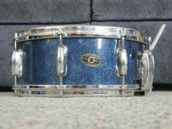Slingerland Chicago Blue Sparkle - Finished - Pics
