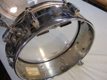 Gretsch guys: Dean takes on rehab #2, a 70s era (?) Gretsch beater—HELP!