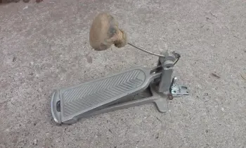 Identification of bass drum pedal