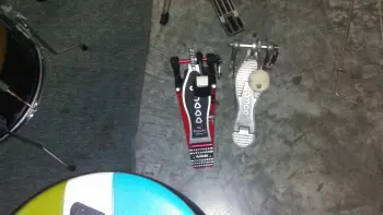 This is the Display Your Vintage Bass Pedal Thread